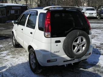 2004 Toyota Cami Pictures