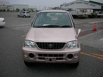 2004 Toyota Cami Pictures