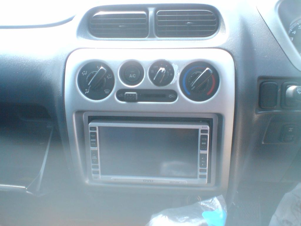 2005 Toyota Cami