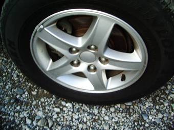 2005 Toyota Cami Pictures
