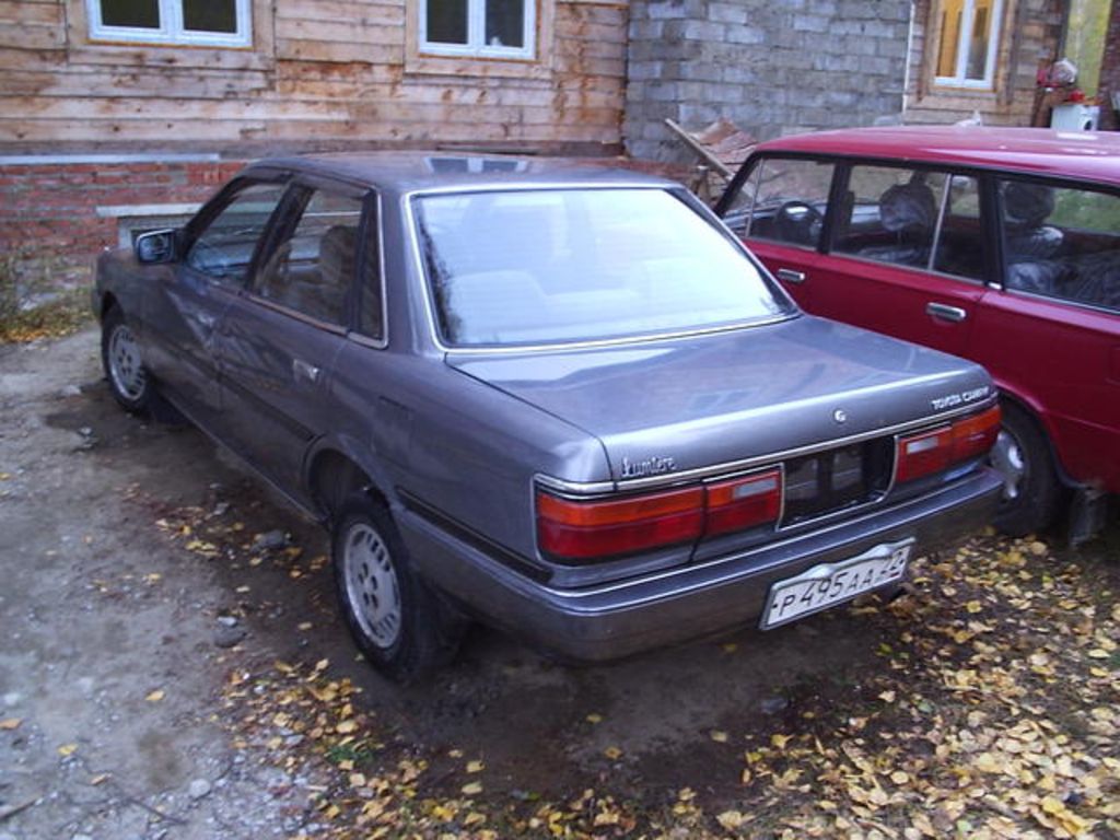 1990 Toyota Camry