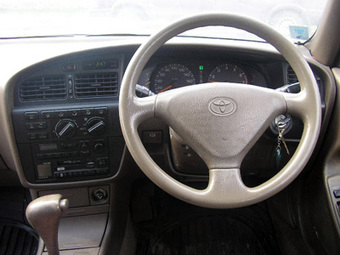 1993 Toyota Camry Pictures