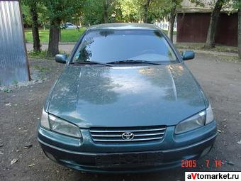 1997 Toyota Camry Pictures