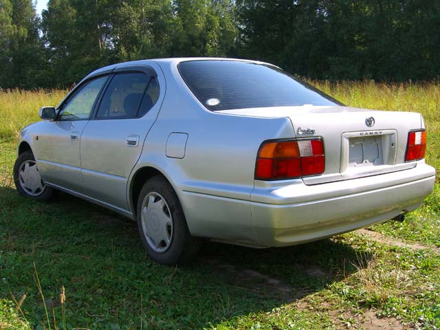1998 Toyota Camry Pics