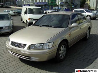 1998 Toyota Camry Pictures