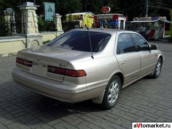1998 Toyota Camry Photos