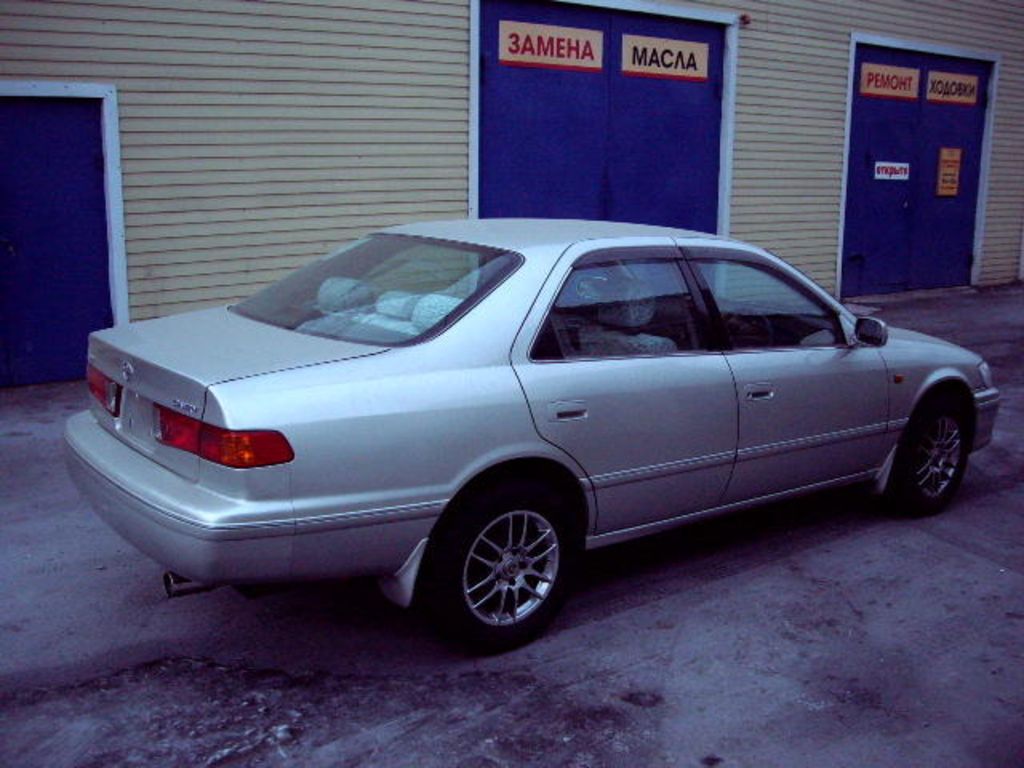 1999 Toyota Camry