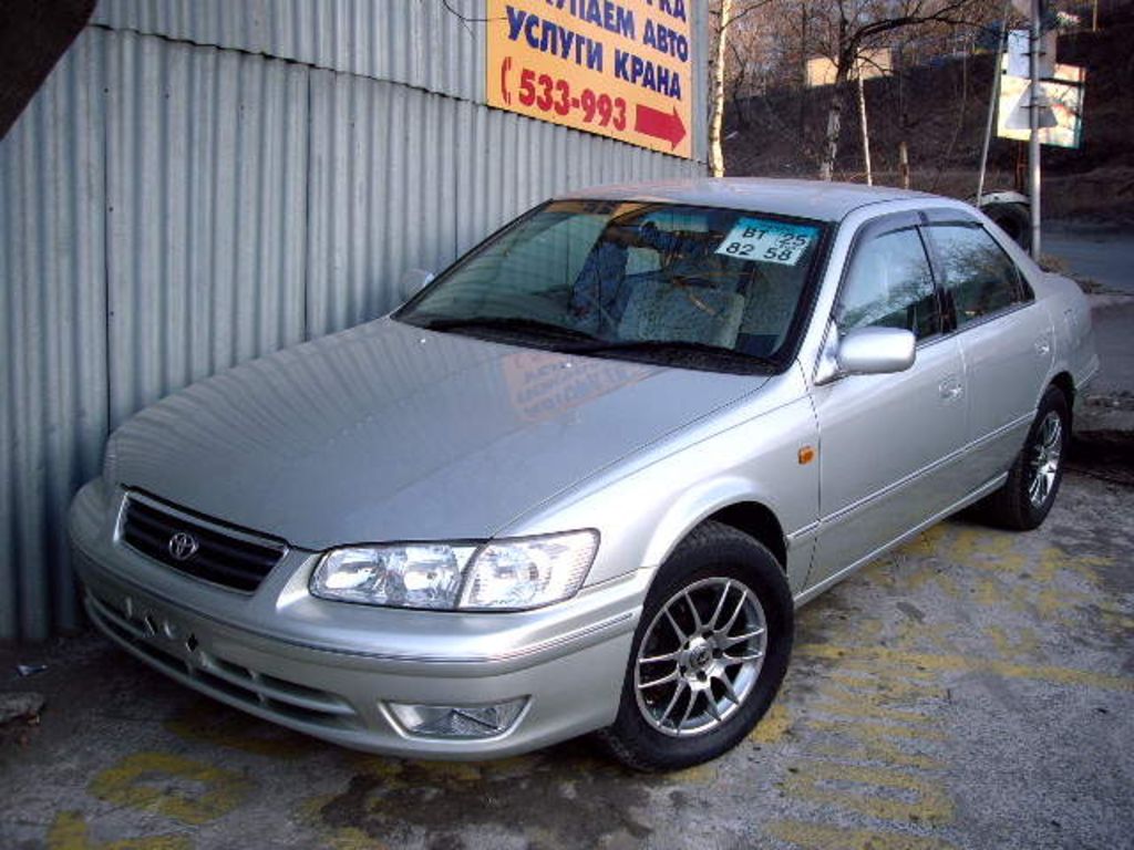 1999 Toyota Camry