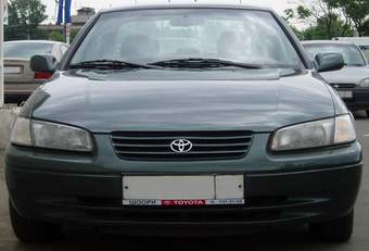 1999 Toyota Camry Pictures