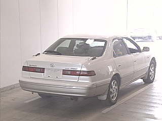 1999 Toyota Camry Pics