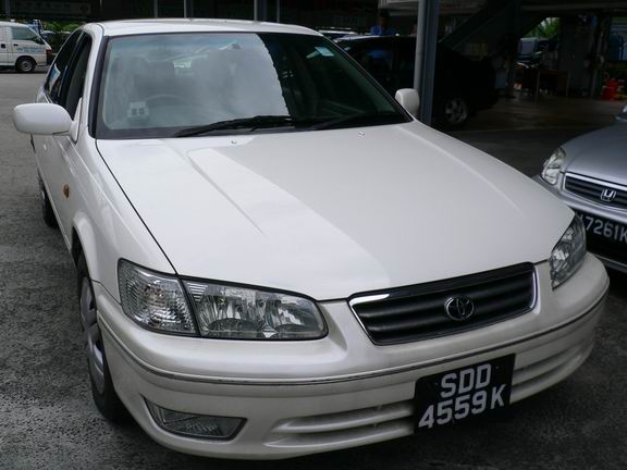 1999 Toyota Camry Pictures