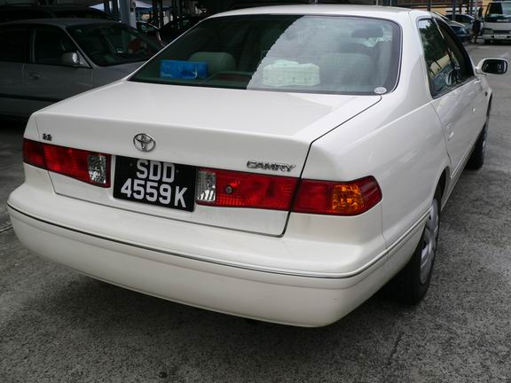 1999 Toyota Camry Photos