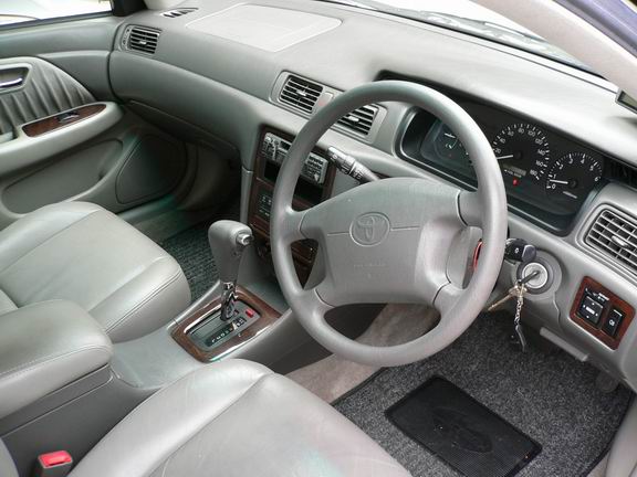1999 Toyota Camry Photos