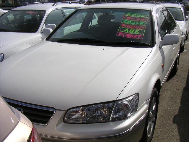 1999 Toyota Camry Pictures