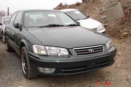 1999 Toyota Camry Wallpapers