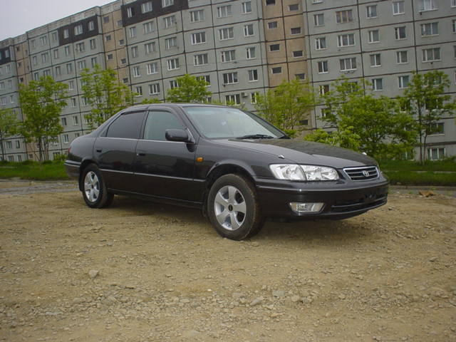 2000 Toyota Camry