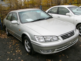 2000 Toyota Camry