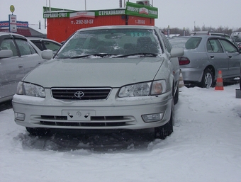 2000 Toyota Camry