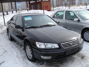 2000 Toyota Camry