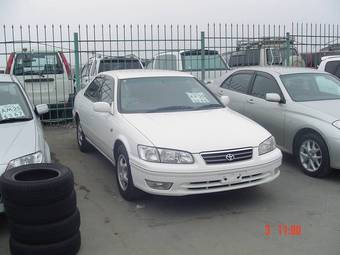 2000 Toyota Camry