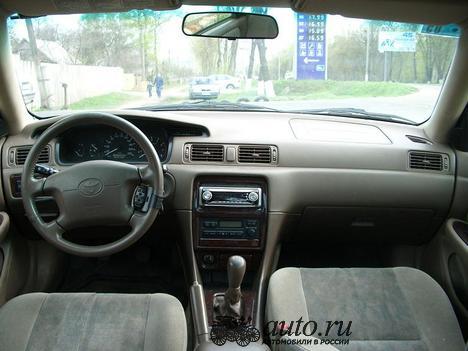 2000 Toyota Camry