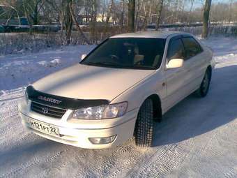 2000 Toyota Camry