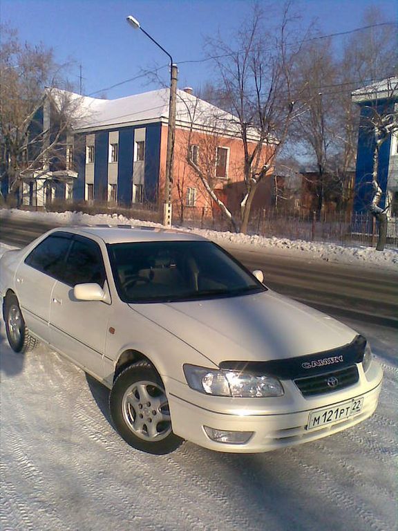 2000 Toyota Camry
