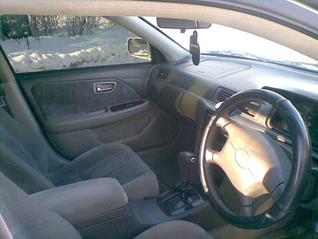 2000 Toyota Camry