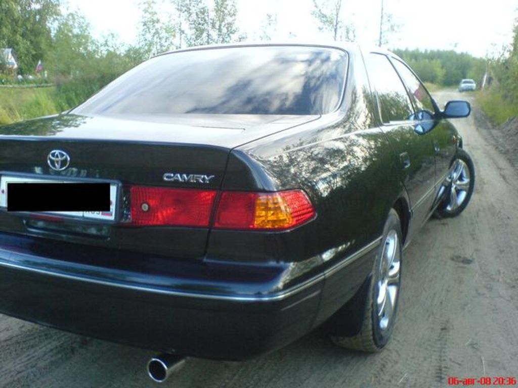 2000 Toyota Camry