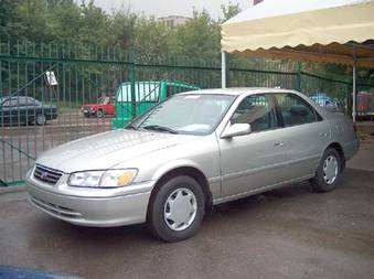 2000 Toyota Camry