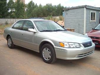 2000 Toyota Camry