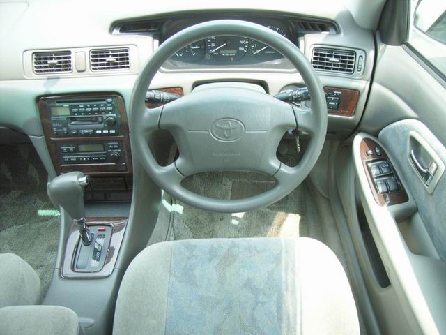 2000 Toyota Camry Pics