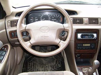 2000 Toyota Camry Pics