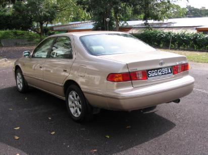 2000 Toyota Camry Pictures