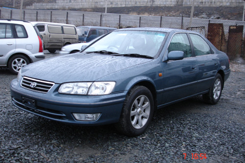 2000 Toyota Camry Photos