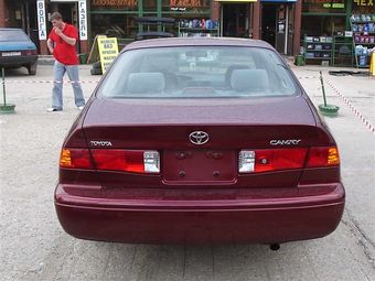 2001 Toyota Camry Photos