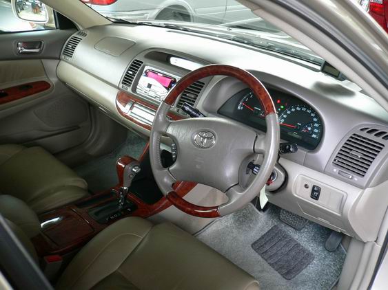 2002 Toyota Camry Photos