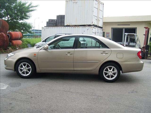 2002 Toyota Camry Photos