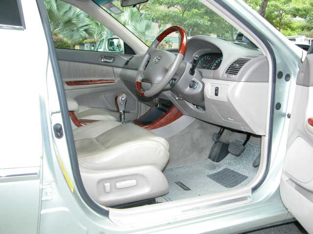 2002 Toyota Camry Photos