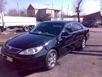 2002 Toyota Camry Photos