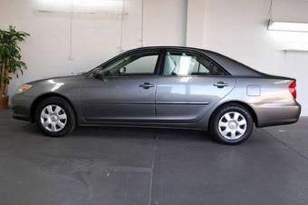 2003 Toyota Camry Photos