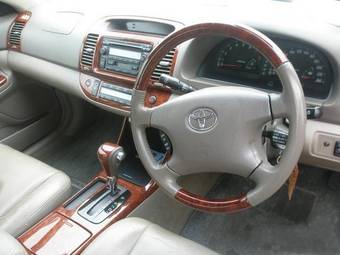 2003 Toyota Camry Photos