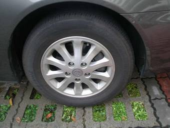 2003 Toyota Camry Photos