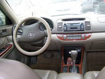 2003 Toyota Camry Photos