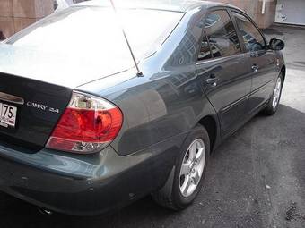 2003 Toyota Camry Photos