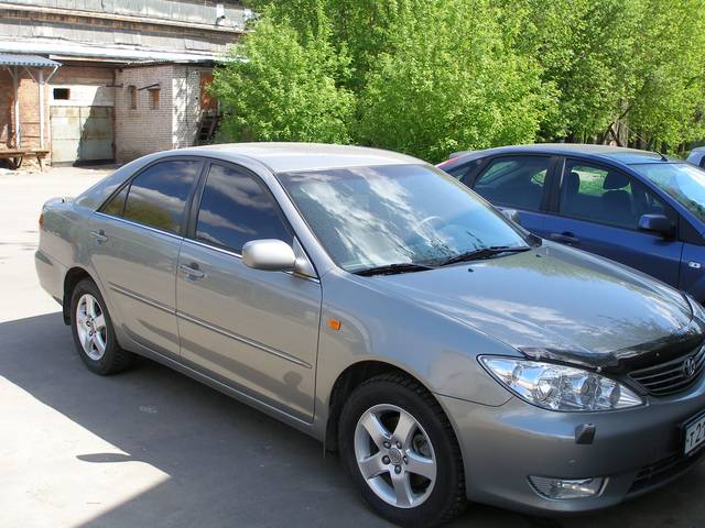 2004 Toyota Camry