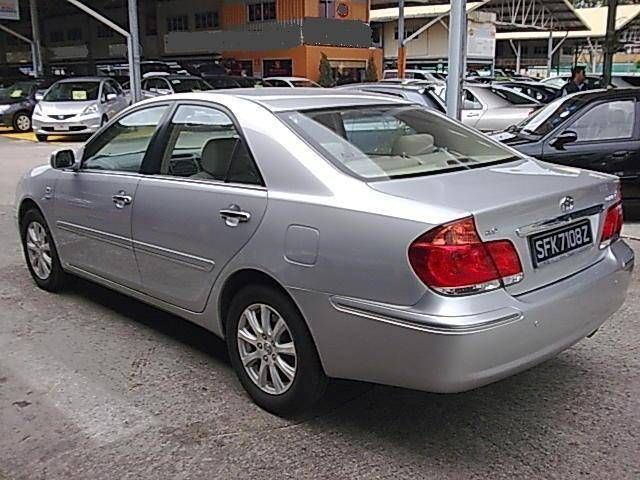 2004 Toyota Camry