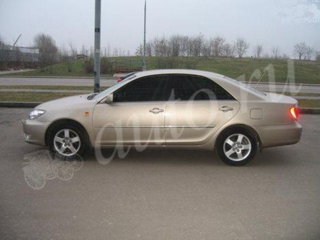 2004 Toyota Camry