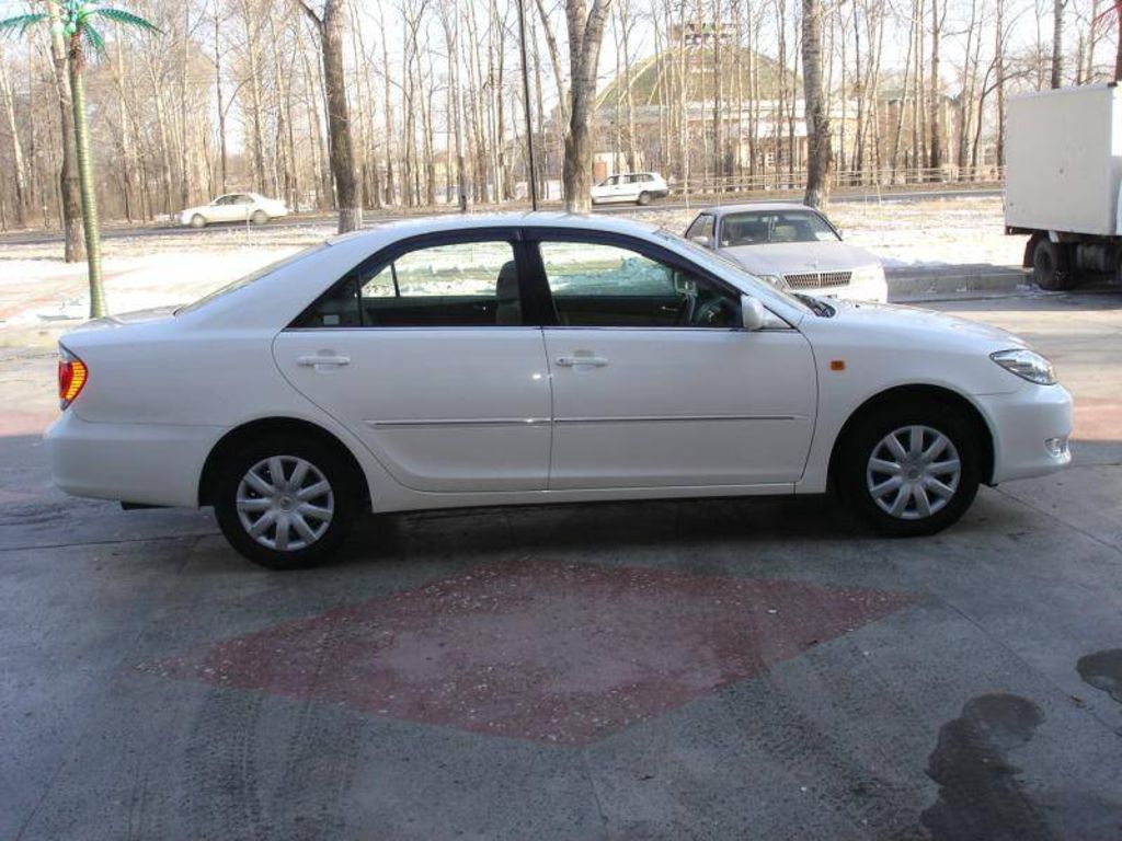 2004 Toyota Camry