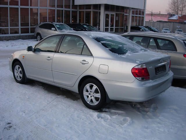 2004 Toyota Camry